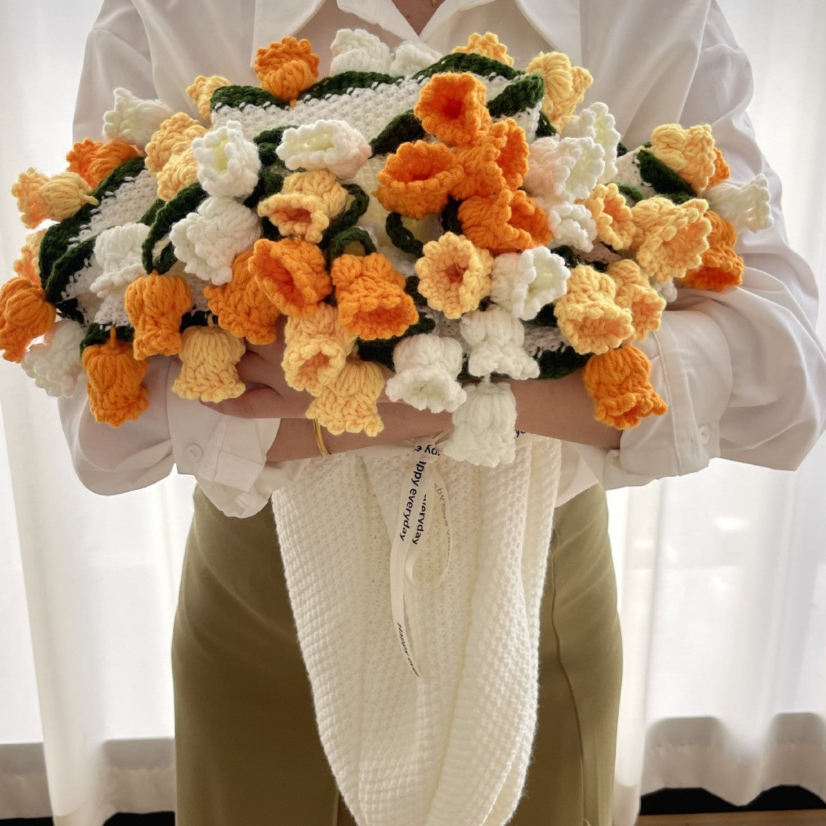 Forever Bloom Crochet Bouquet Blanket – 2-in-1 Flower Gift & Cozy Throw