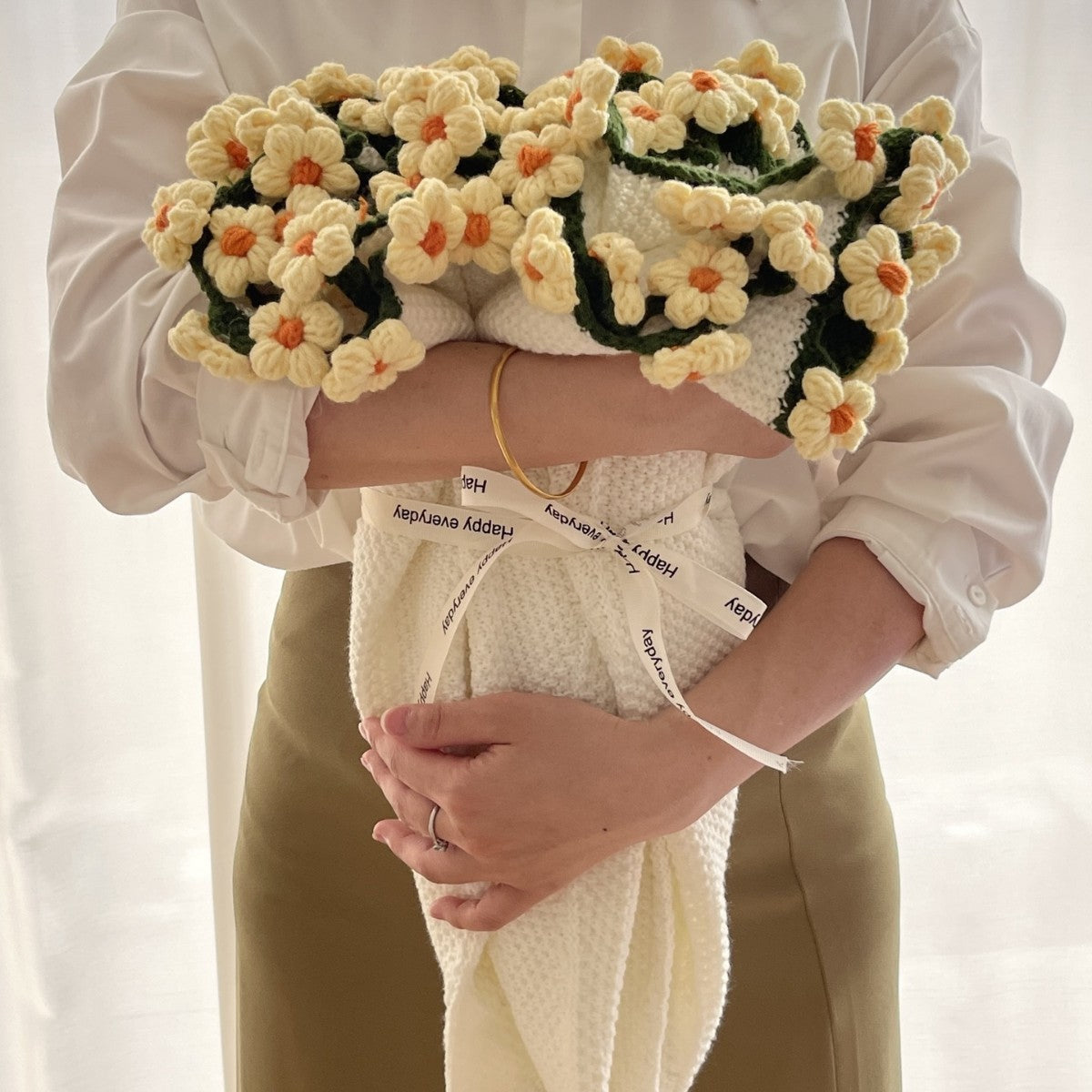 Forever Bloom Crochet Bouquet Blanket – 2-in-1 Flower Gift & Cozy Throw